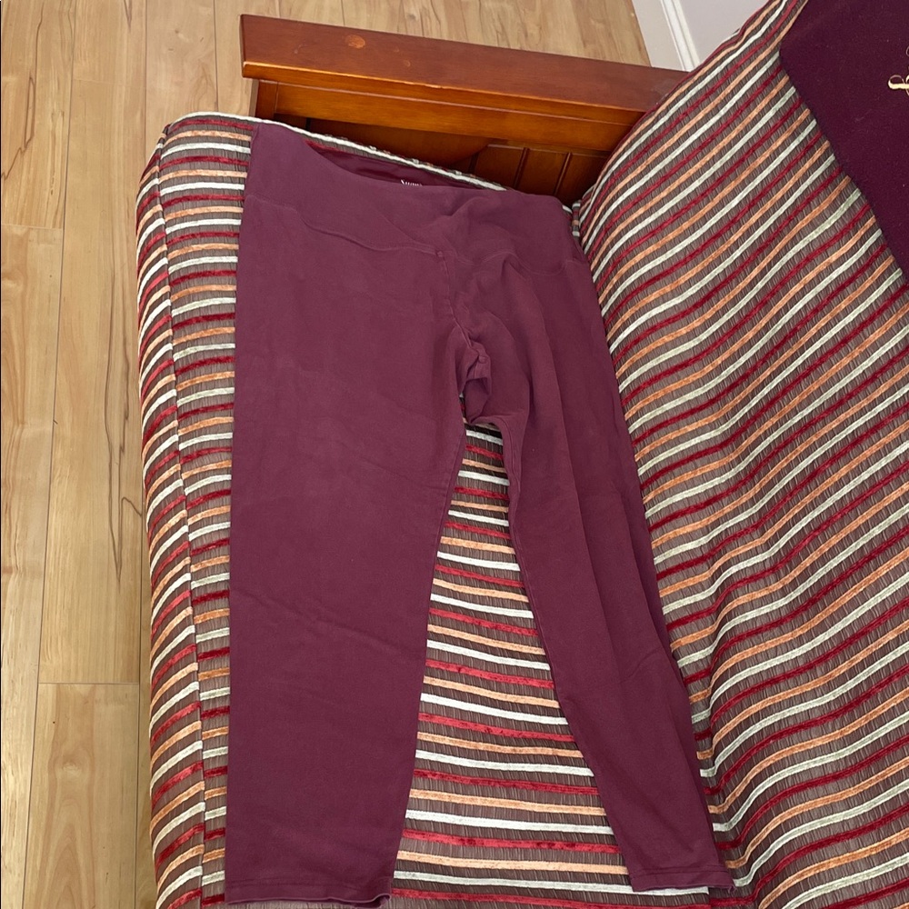 Women's Burgundy Leggings